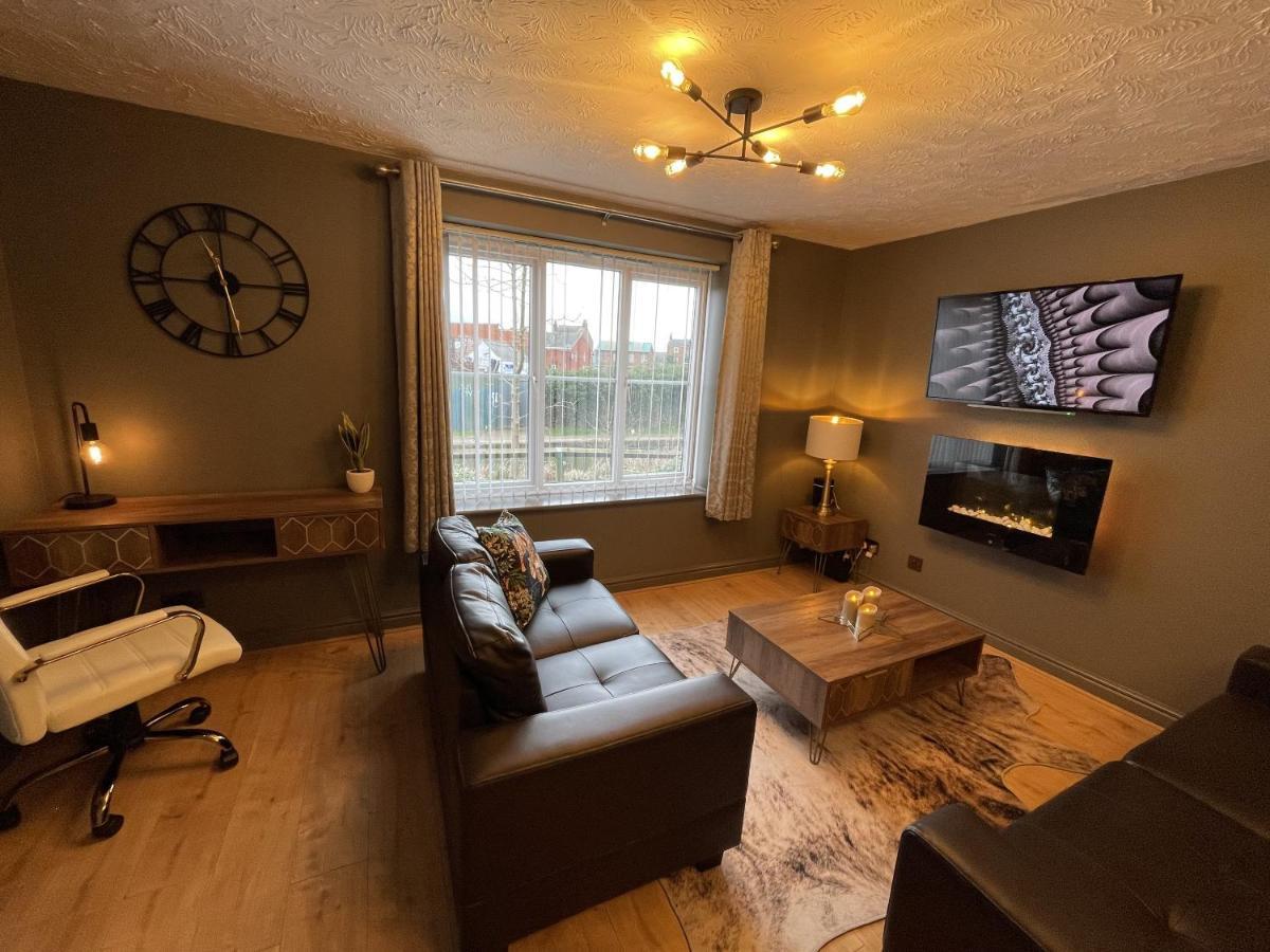 No24 - 2-Bed Boutique Apartment - Hosted By Hutch Lifestyle Leamington Spa Exteriör bild