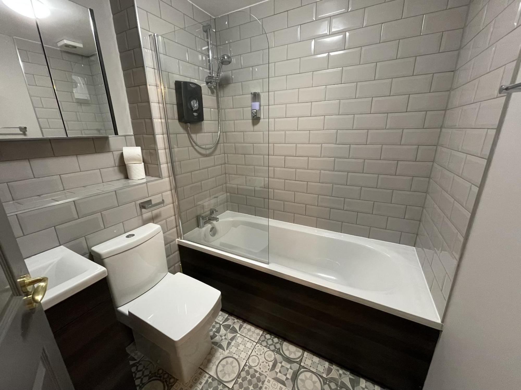 No24 - 2-Bed Boutique Apartment - Hosted By Hutch Lifestyle Leamington Spa Exteriör bild
