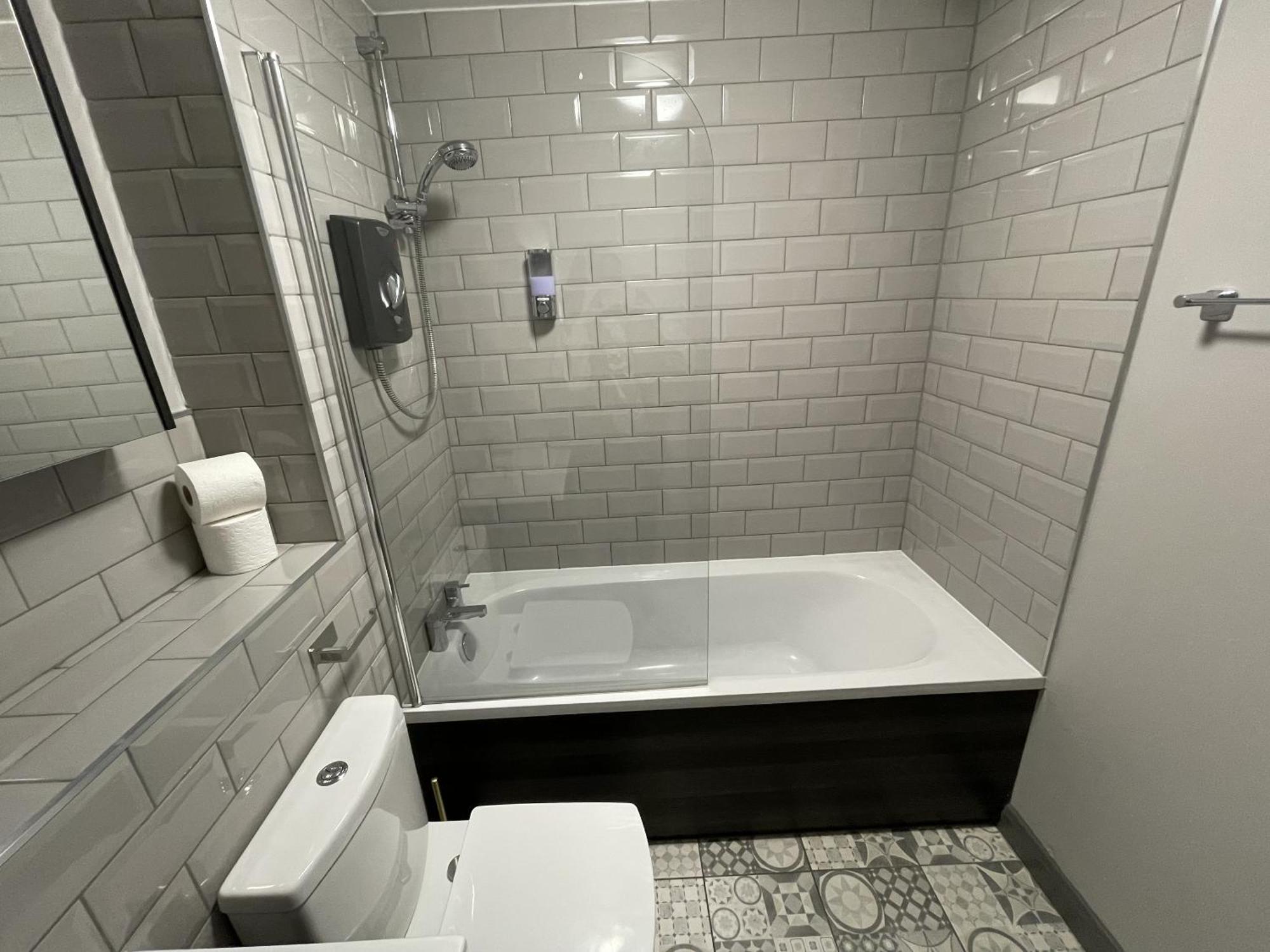 No24 - 2-Bed Boutique Apartment - Hosted By Hutch Lifestyle Leamington Spa Exteriör bild