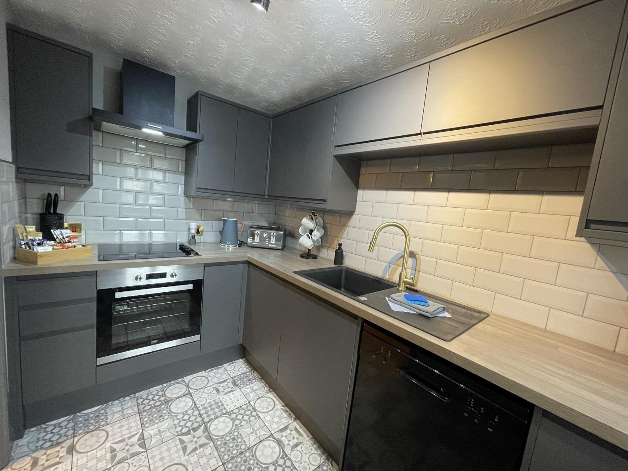 No24 - 2-Bed Boutique Apartment - Hosted By Hutch Lifestyle Leamington Spa Exteriör bild